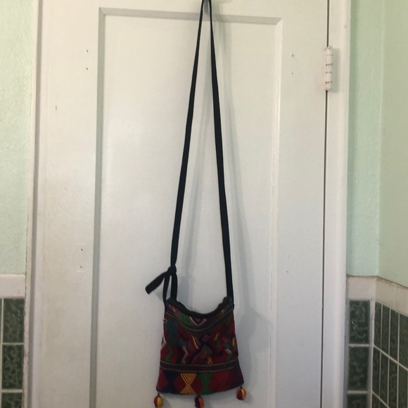 A purse - Picture 2 of 2